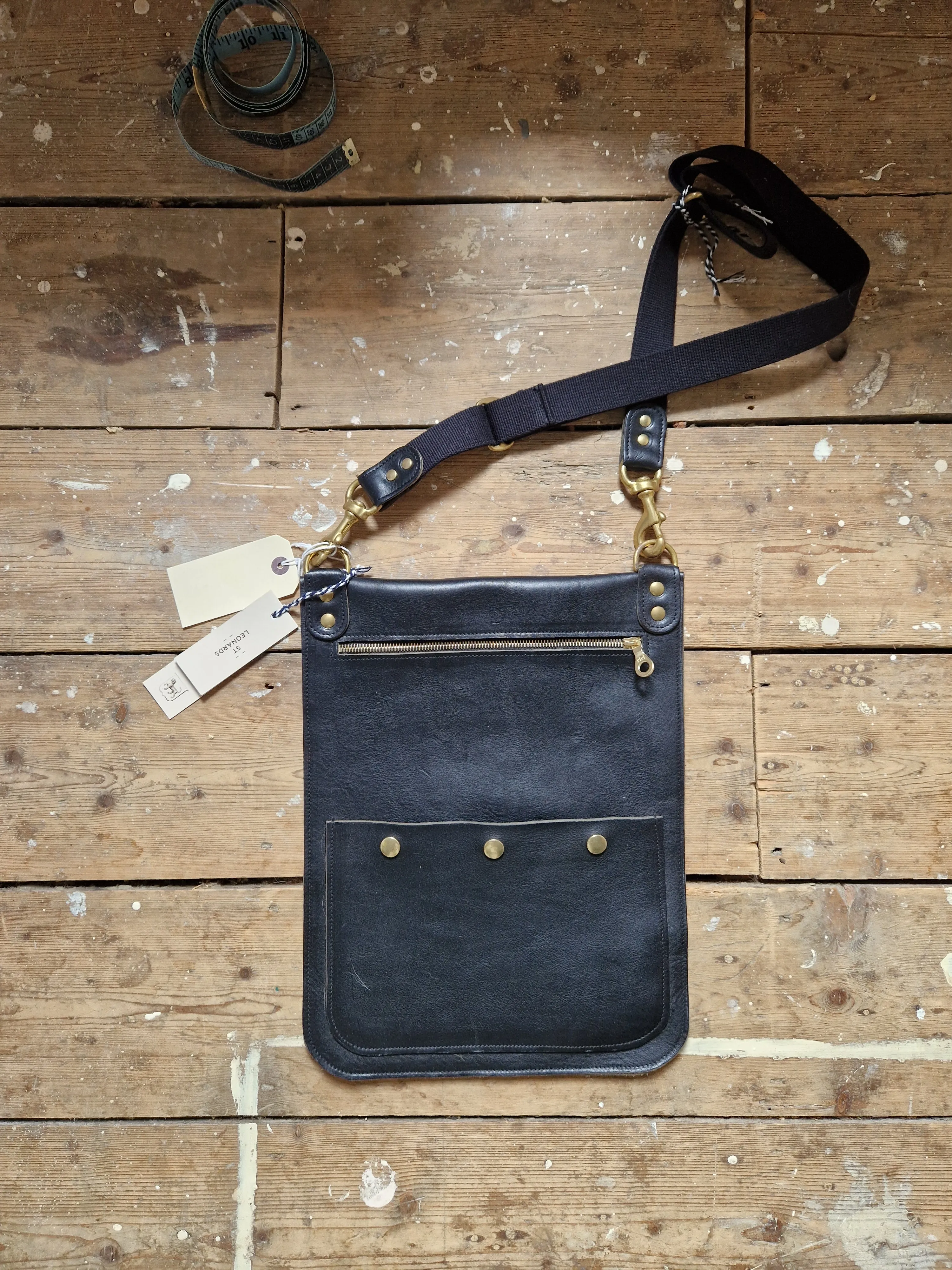 Archive ex display  QUARRY BAG in black BRASS