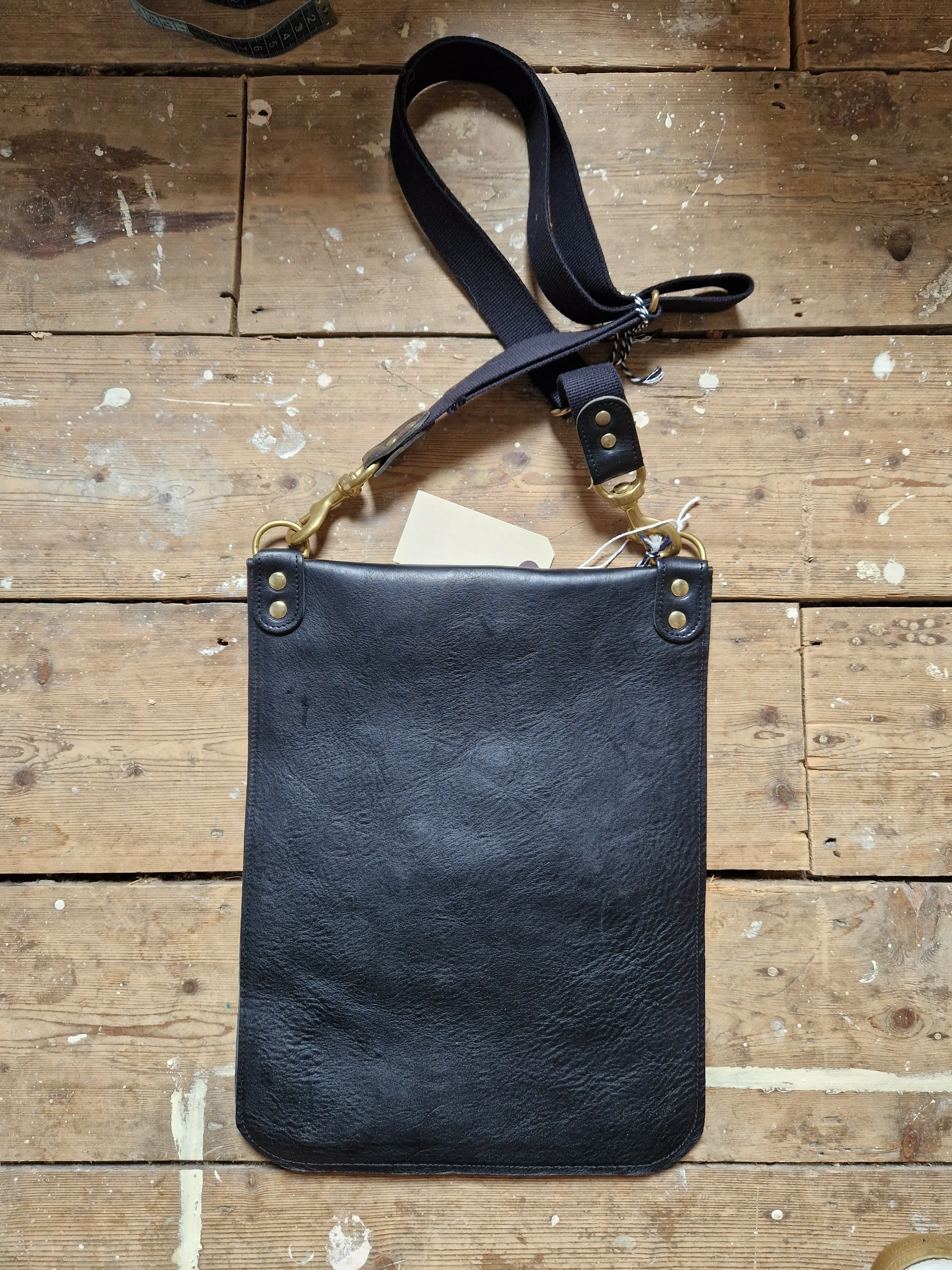 Archive ex display  QUARRY BAG in black BRASS