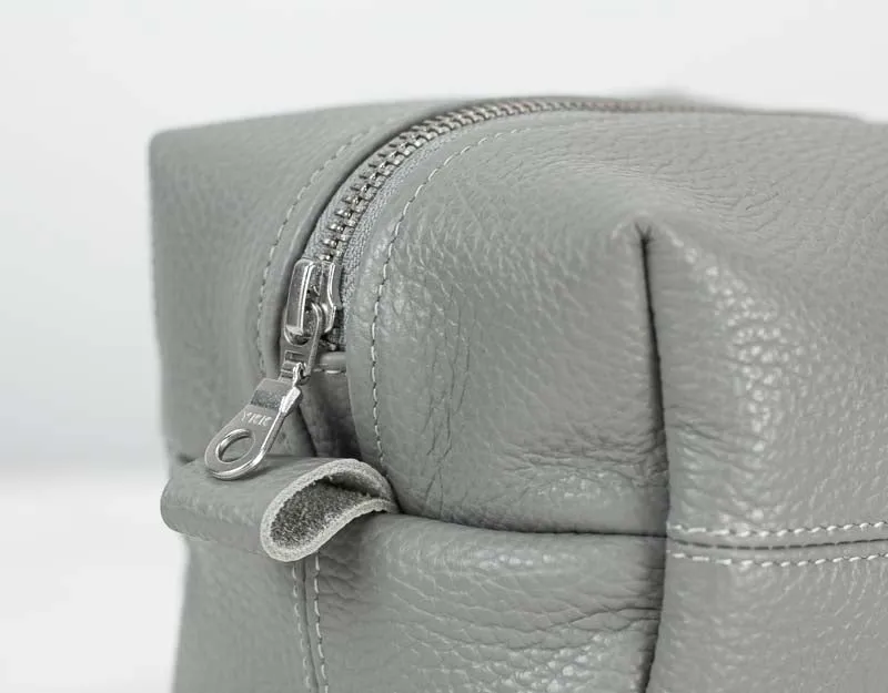 Cube case - Grey pebbled leather