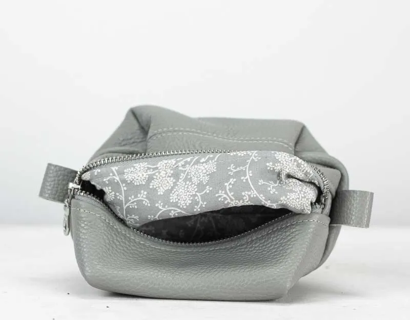 Cube case - Grey pebbled leather