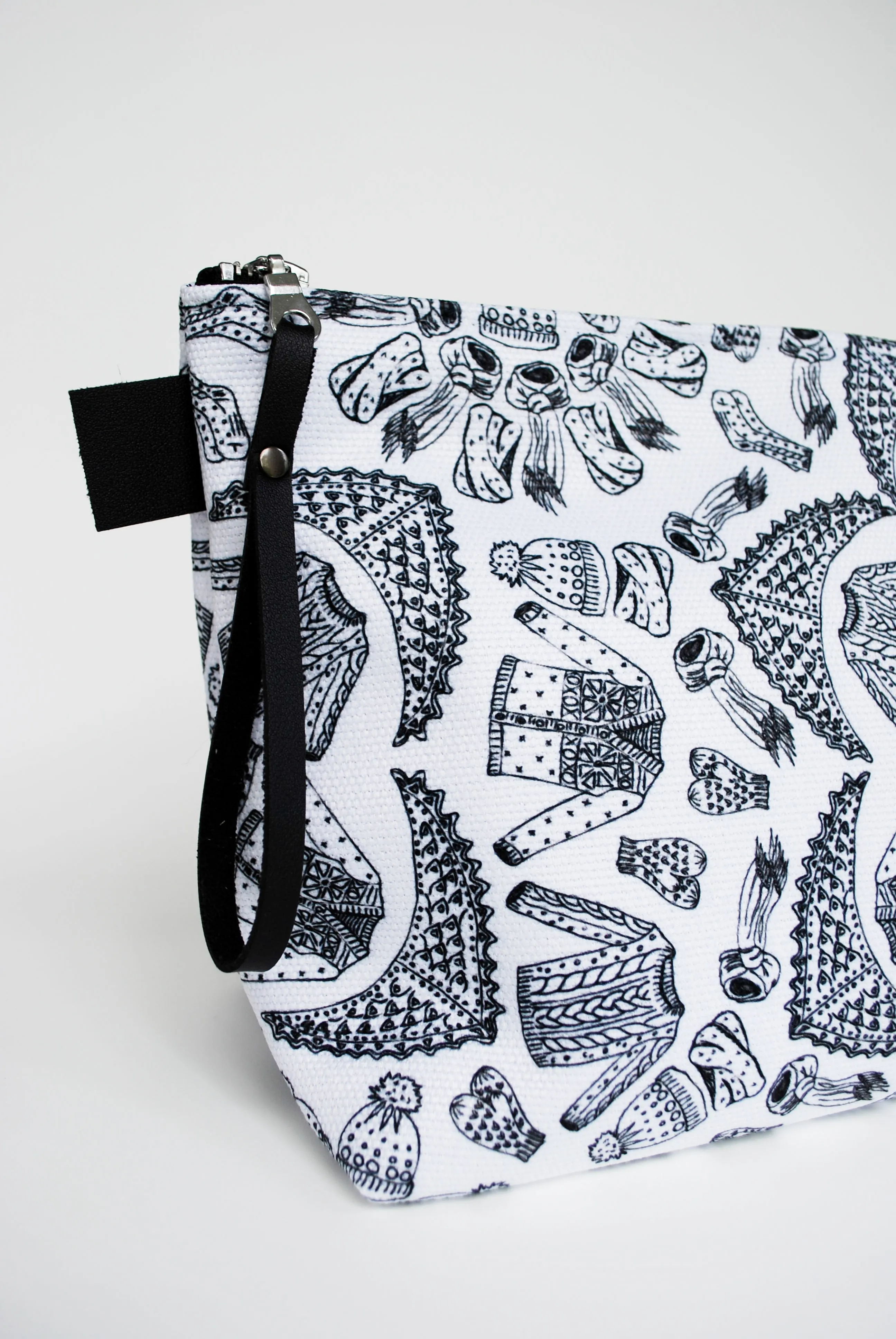 Kaleidoscope Knits Project Bag for Knitters - Black & White Colourway