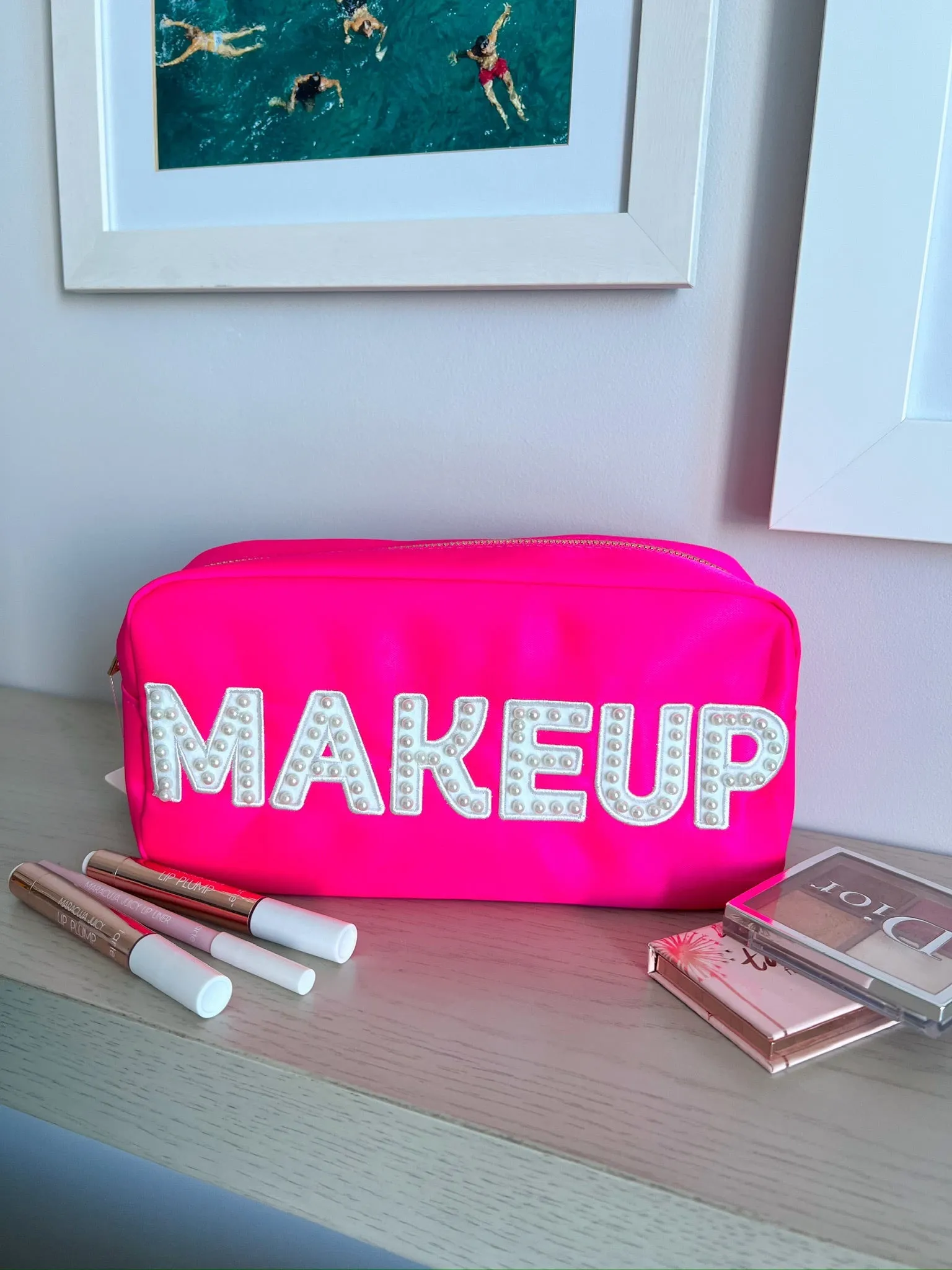 Makeup - Hot Pink Large