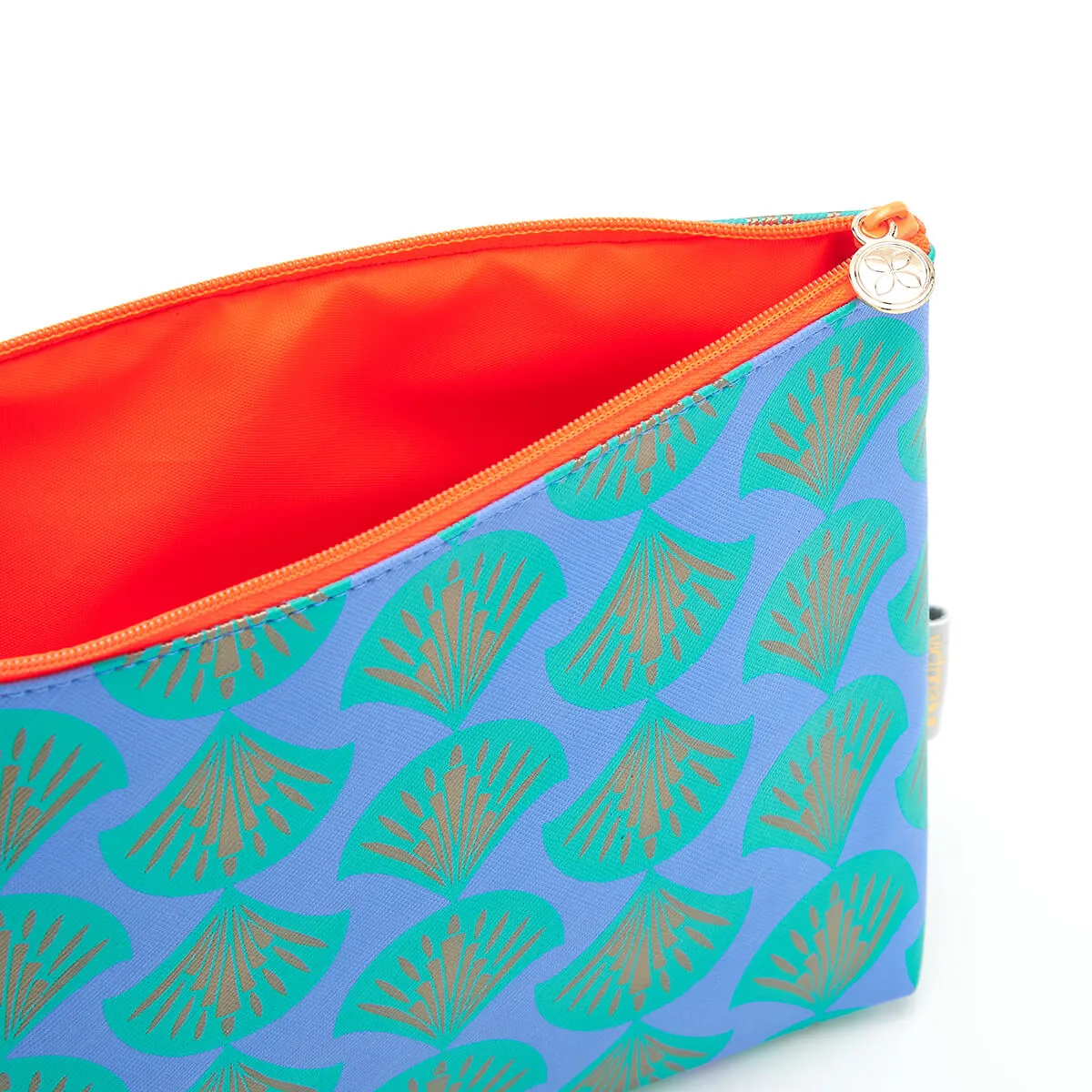 'Mia' Large Makeup Bag in Shell Aqua