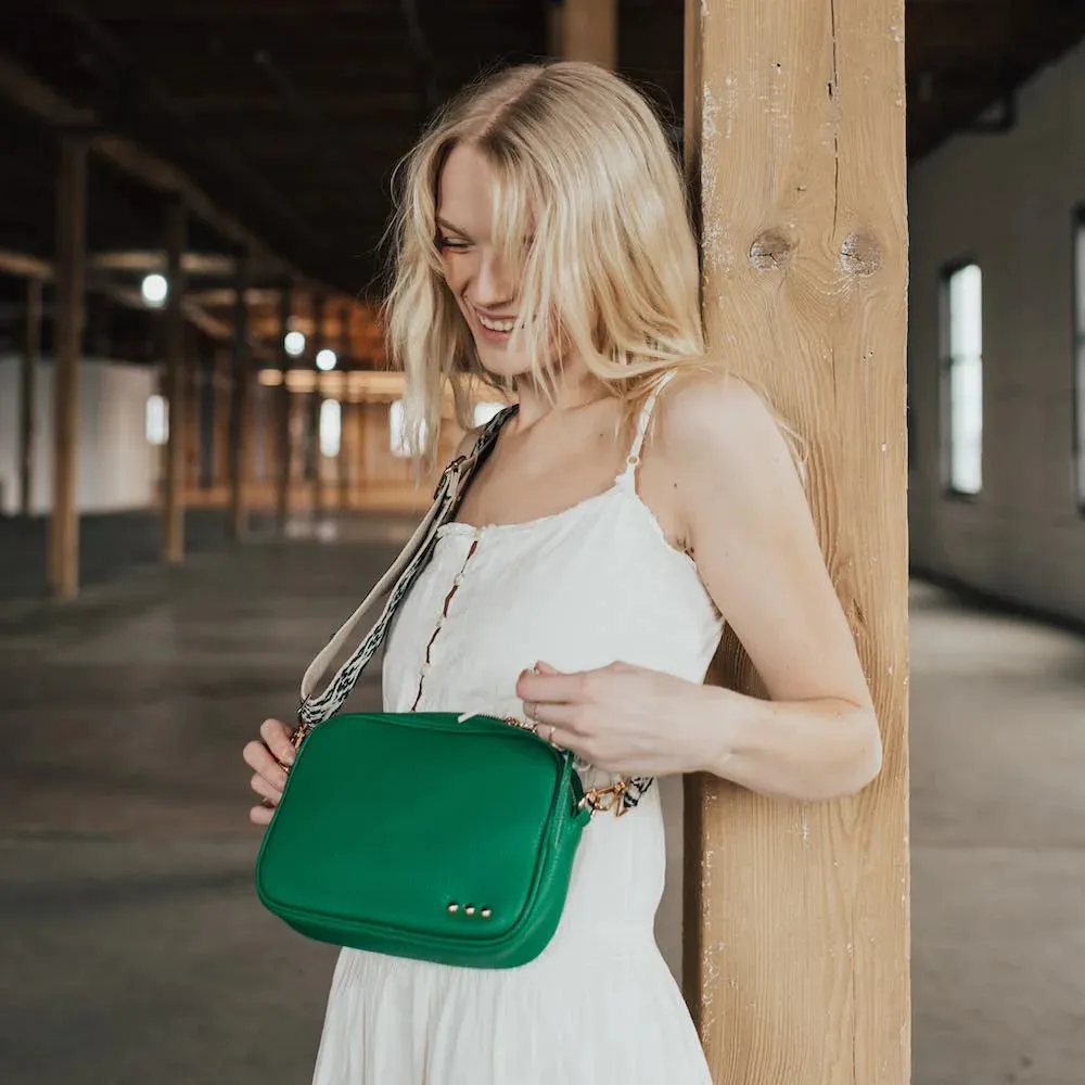 PRETTY SIMPLE Willow Camera Crossbody Bag