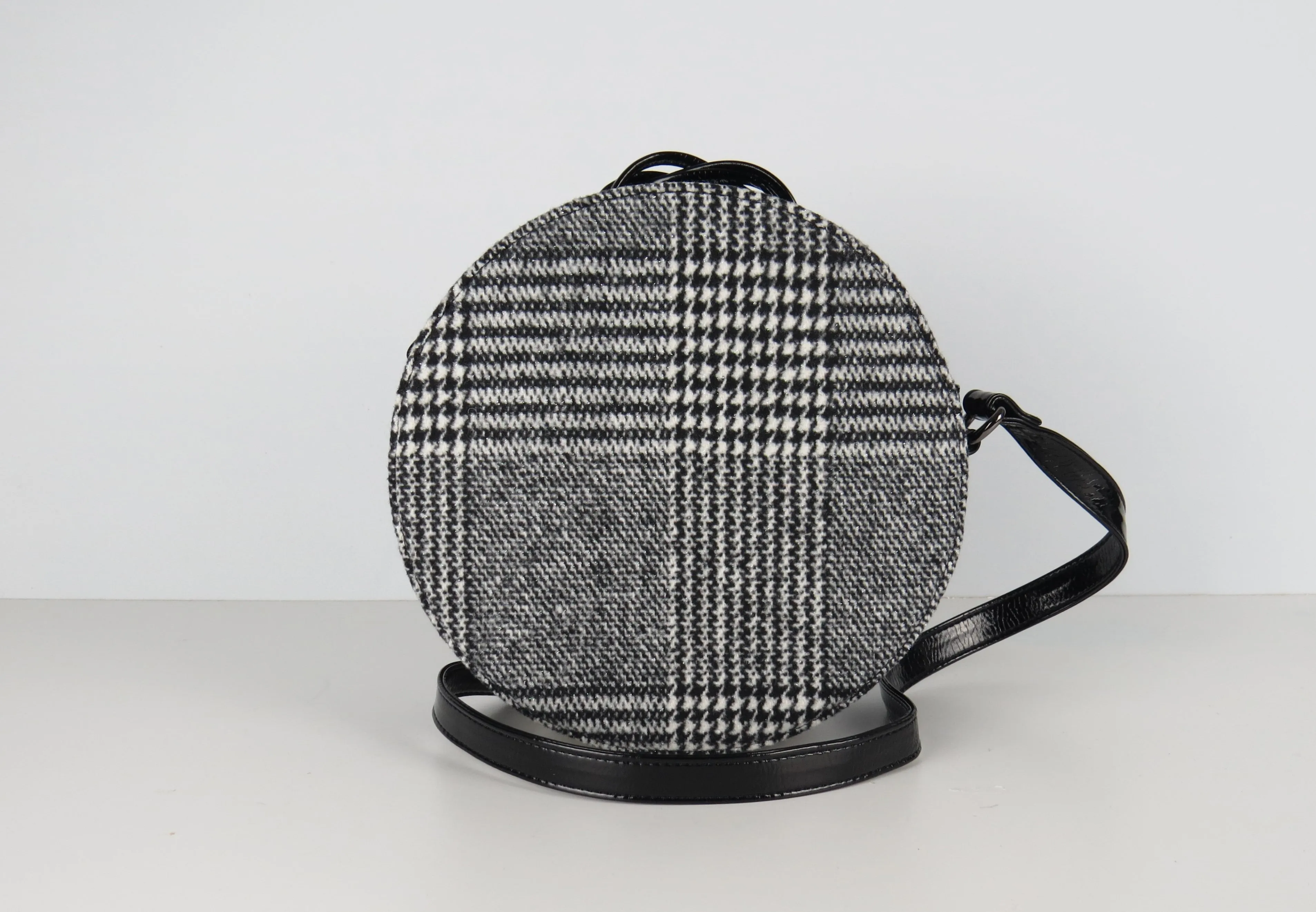 Retro styled Black And White Tweed patterned Round Crossbody bag