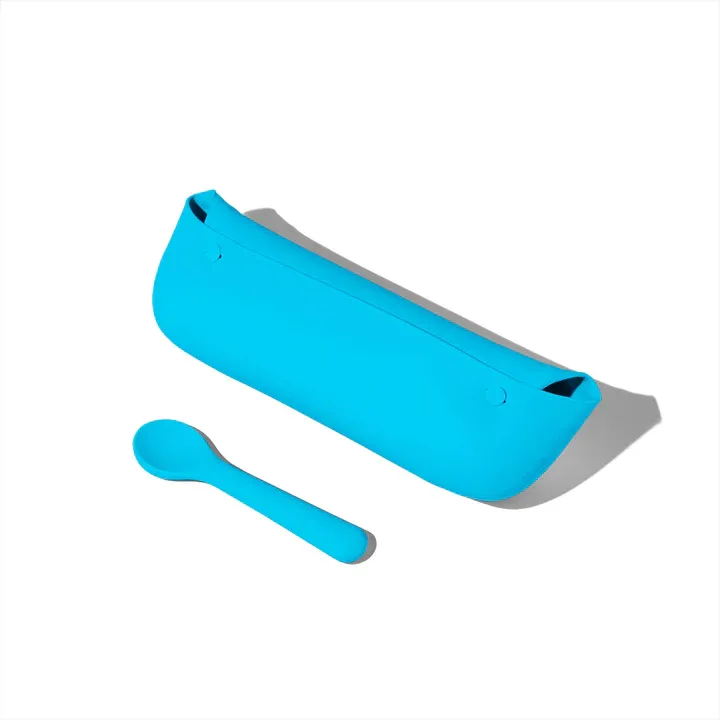 Roll and Go Silicone Bib - Avanchy