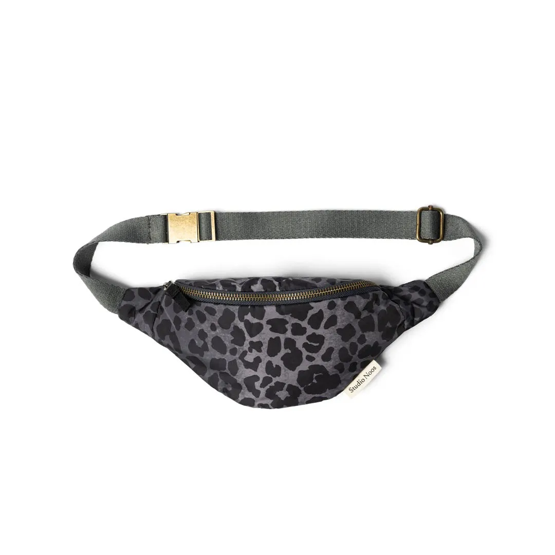 Studio Noos Antra Leopard Puffy Mini Fanny Pack  - Dark Grey