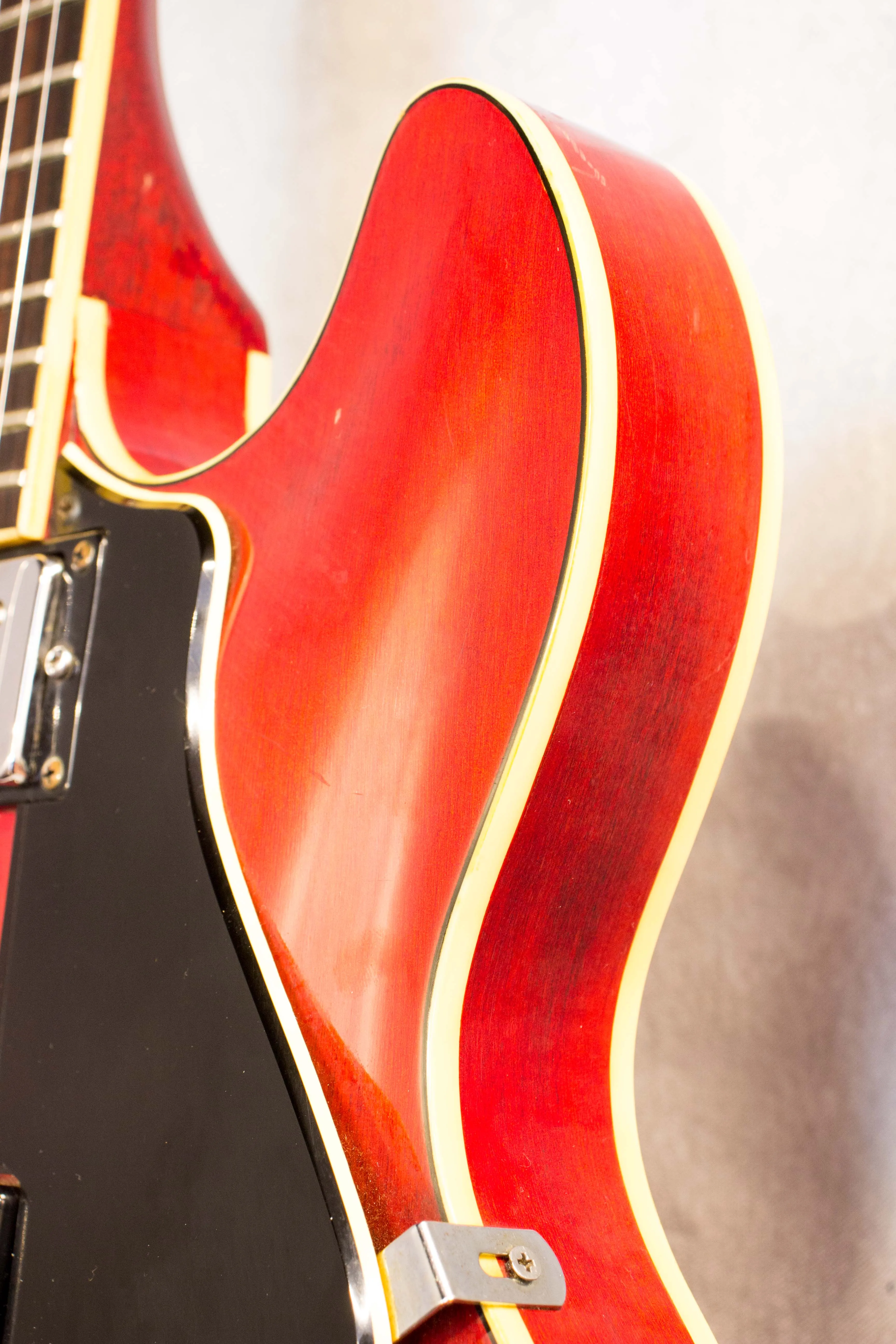 Yamaha SA700 Super Axe Semi-Hollow Persimmon Red 1977